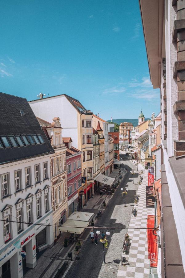 Grand Apartments In The Centre Of Teplice Exterior foto